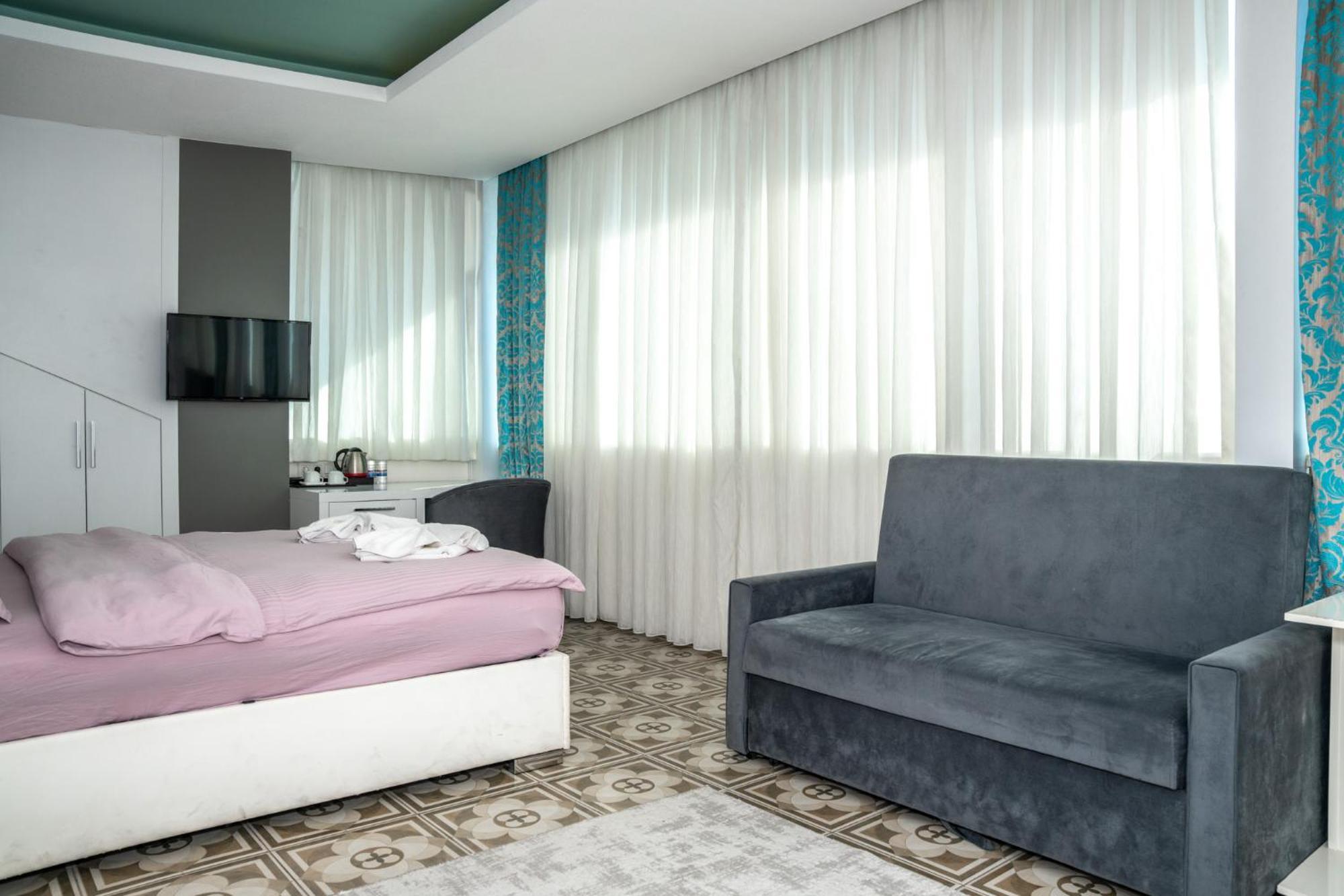 Berrak Su Hotel Antalya Exterior photo