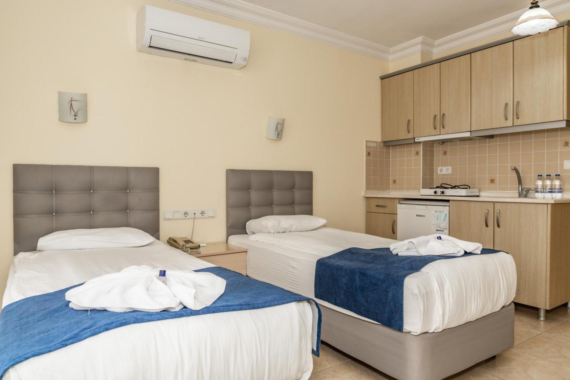 Berrak Su Hotel Antalya Exterior photo