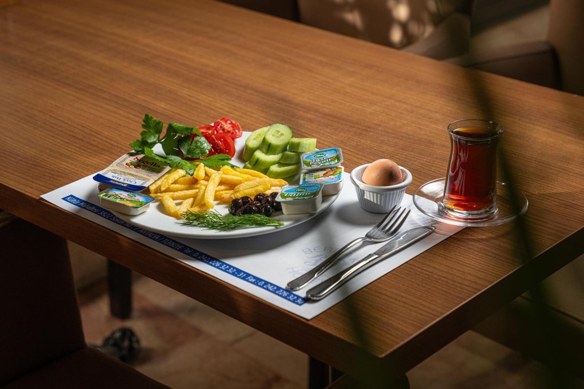 Berrak Su Hotel Antalya Exterior photo